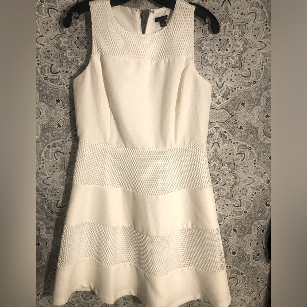 NWOT-White Anne Taylor skater style dress